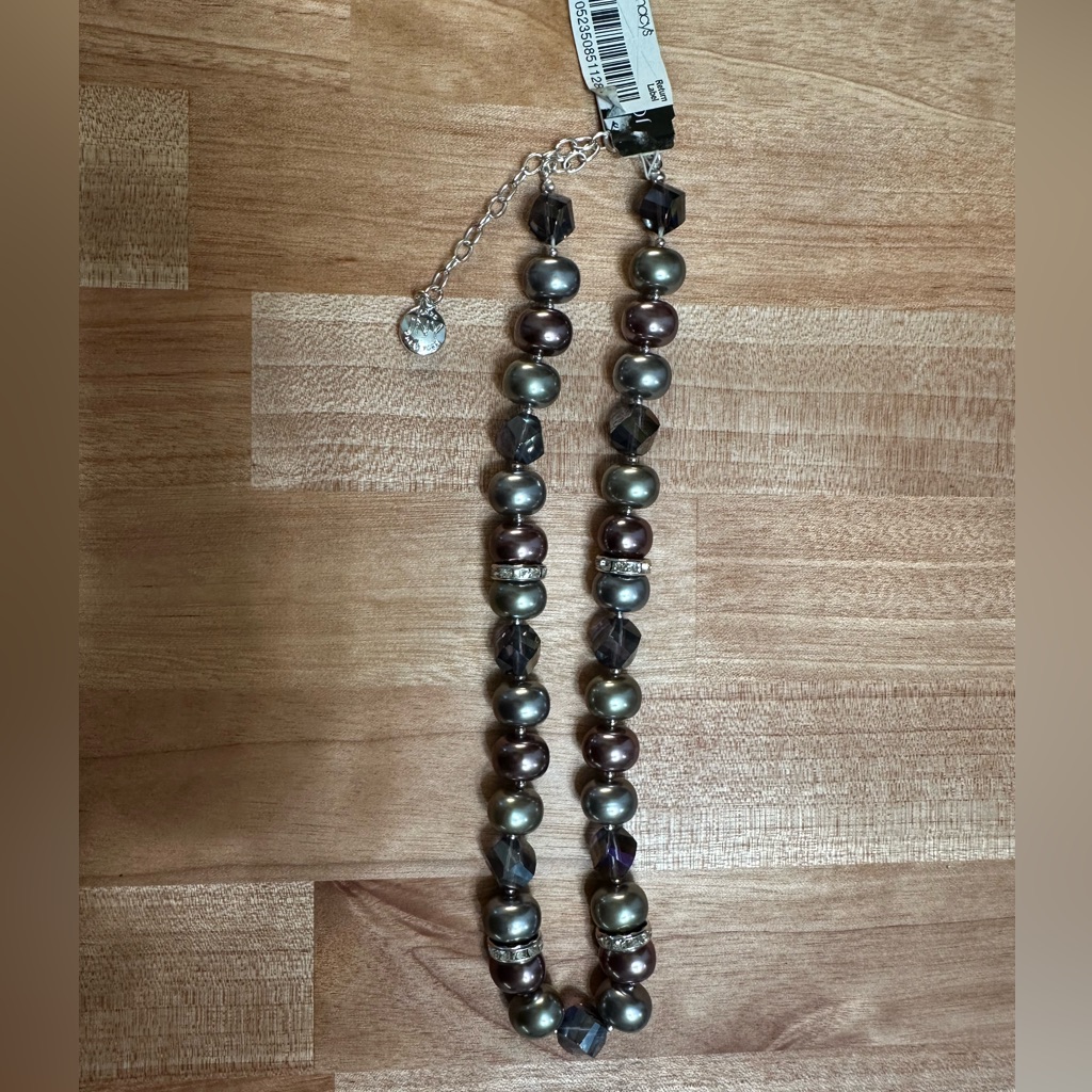 Jones New York Beaded Necklace New 8$